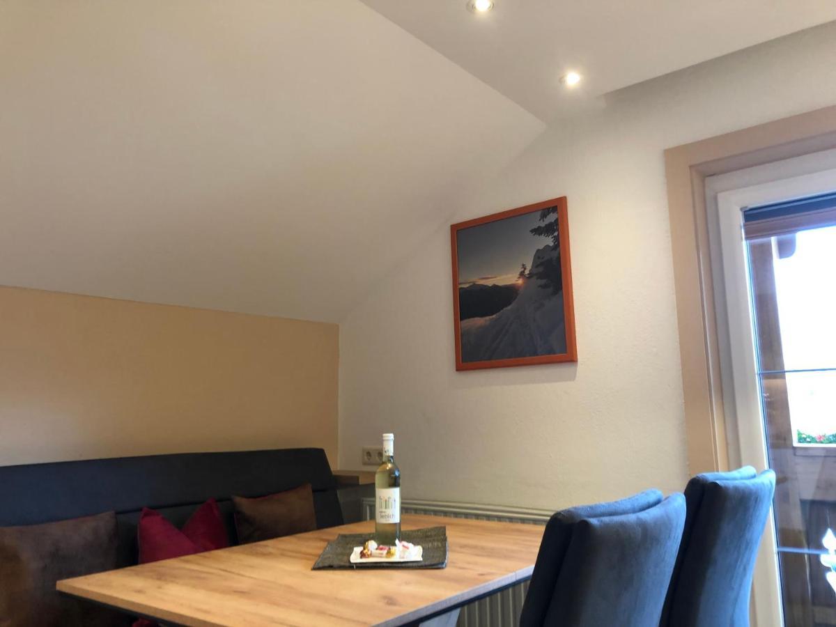 Gaestehaus Schoenberg Leutasch Room photo